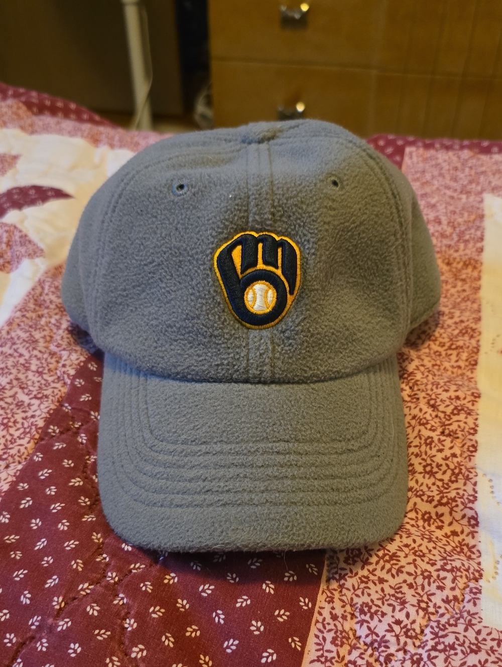 Like New! Gray Fleece Brewers Baseball Cap